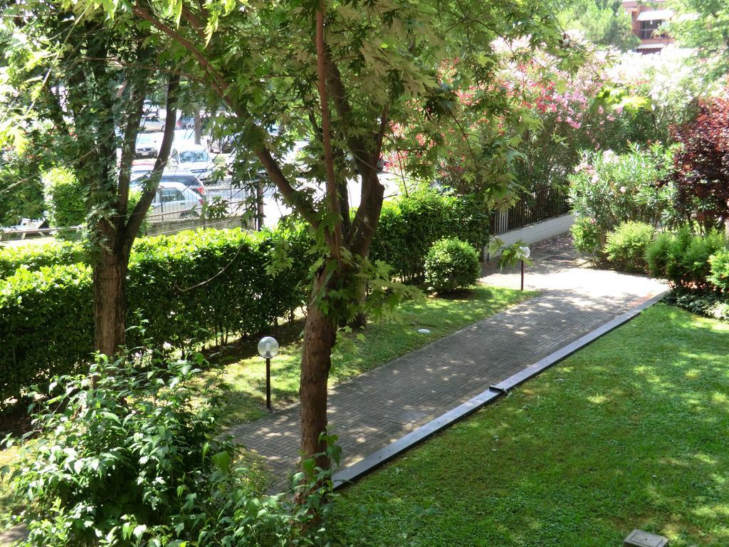 Doctor House Desenzano Lejlighed Desenzano del Garda Eksteriør billede